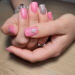 Gel ongles décorations strass rose argent